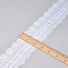 Guarnição branca do laço do bordado da guipura 6.5cm para a roupa superior